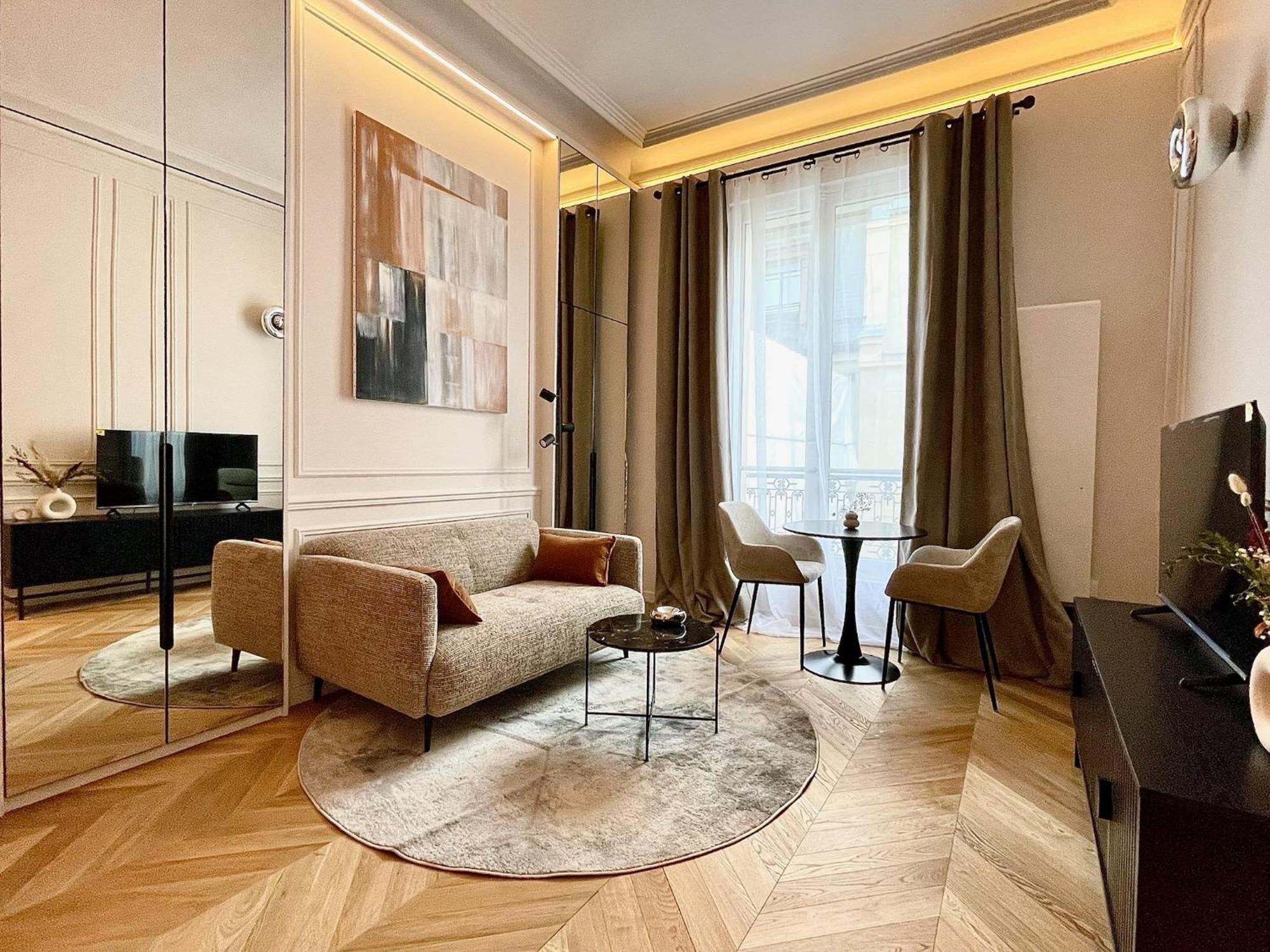Apartment 5-star Champs-elysees *